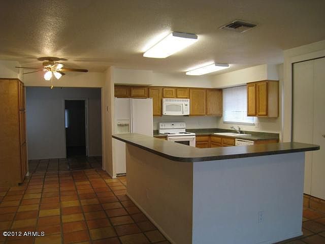 1st image of 1022 W Campo Bello Dr