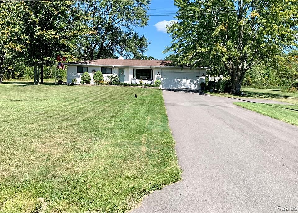 7344 Reid Rd, Swartz Creek, MI 48473 Zillow