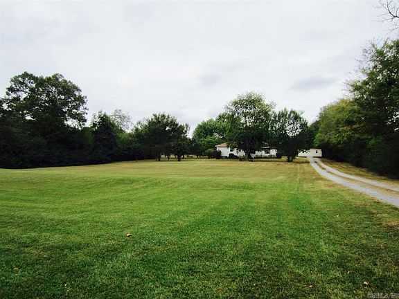3rd image of 6049 N Circle Dr