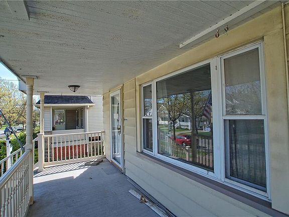 4th image of 4319 Behrwald Ave