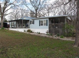 10032 Bohr Rd, Mineral Point, MO 63660