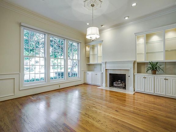 5th image of 3211 Saint Johns Dr