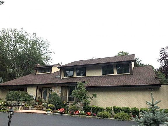 2nd image of 26 Hilltop Dr