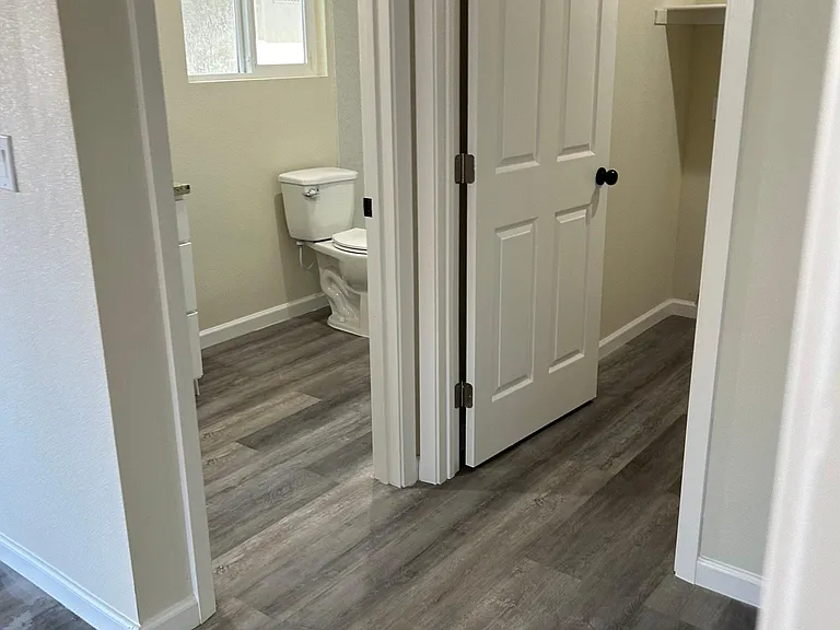 717 Meadowlark Ave #1/2 — Photo 5