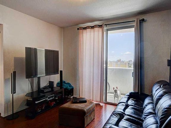 3rd image of 605 W Flagler Street #1101