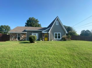 4464 Castle Heights Dr, Memphis, TN 38141