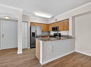 6450 Emerald Dunes Dr APT 202, West Palm Beach, FL 33411