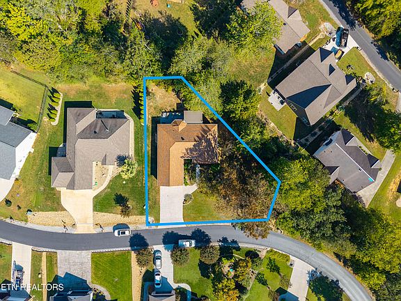 3rd image of 108 Kawga Way