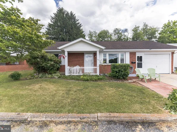 22 Oflinn St, Luray, VA 22835