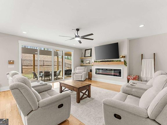 5th image of 7055 Sanctuary Dr