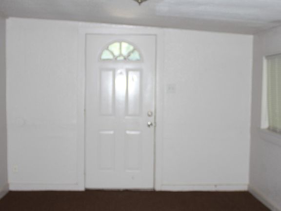 3rd image of 310 Monticello Ct