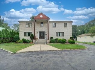 128 W Northfield Rd, Livingston, NJ 07039