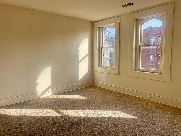 2nd image of 1808 Saint Paul St APT 301