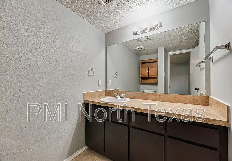5109 Herrick Ct #C — Photo 16