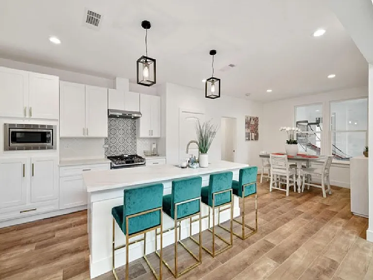 6708 Ermine Cir — Photo 11