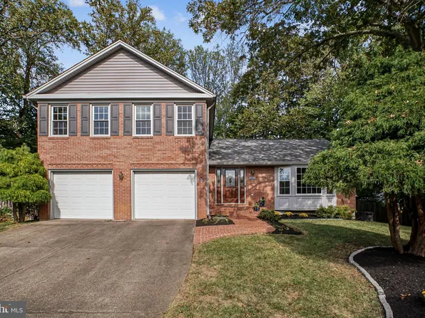 4511 Overcup Ct, Fairfax, VA 22032