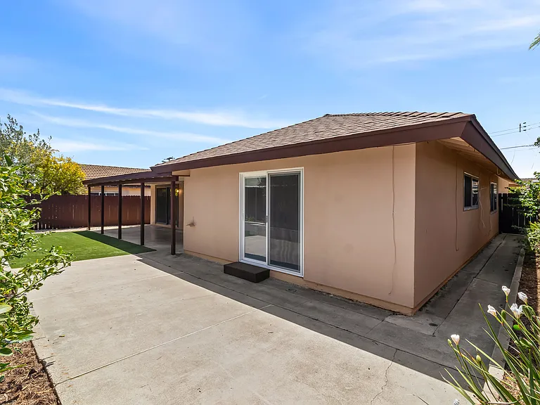 4820 Cobb Dr — Photo 10