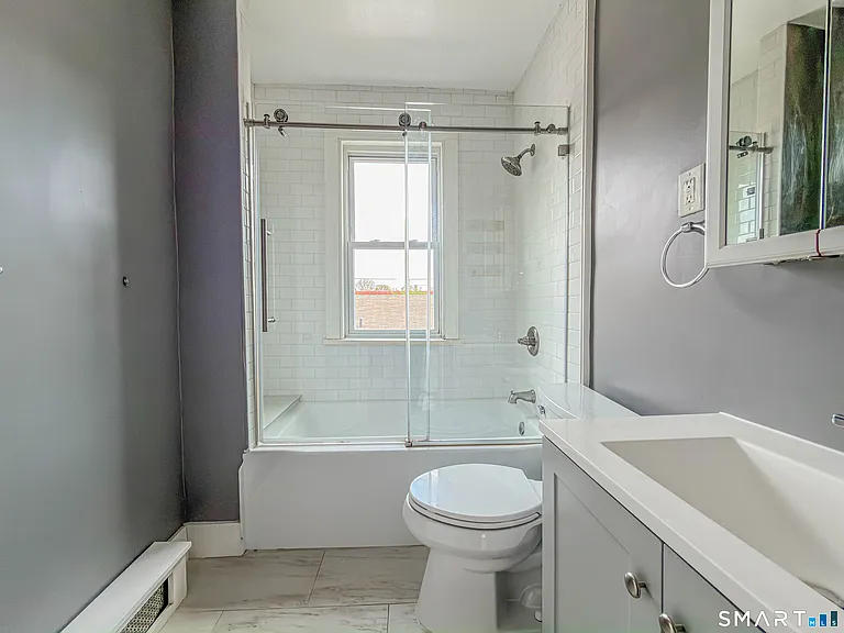 15 Elmwood Ave #3 — Photo 5