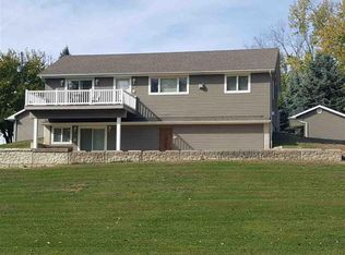 10920 Woodbrook Dr, Cement City, MI