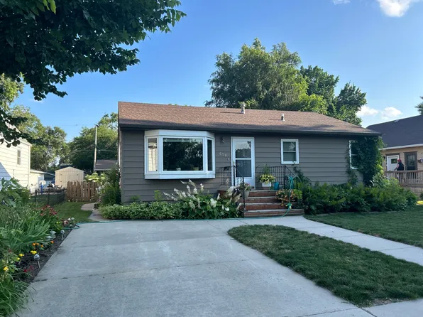 658 9th St SW, Huron, SD 57350