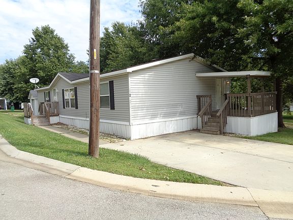 2nd image of 236 Pamela Ave