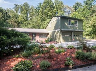 5 Moss Ln, Arden, NC 28704