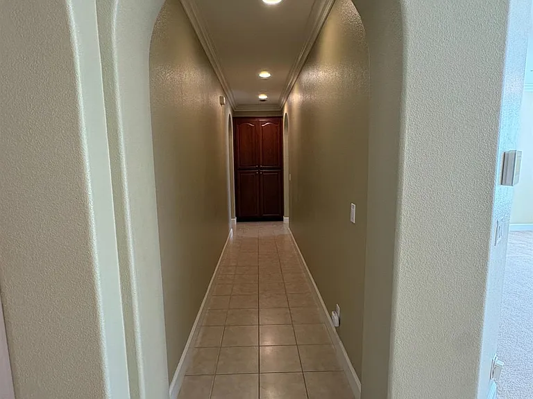 1105 N Perry Ave — Photo 25