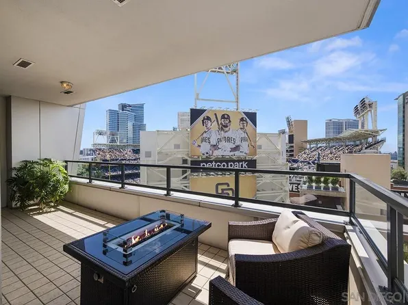 325 7th Ave Unit 905, San Diego, CA 92101