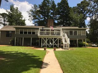 521 Rivermont Cir, Carrollton, AL 35447