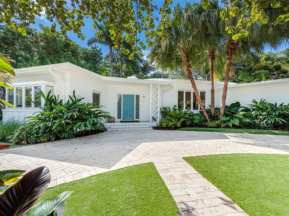 1st image of 424 E San Marino Dr