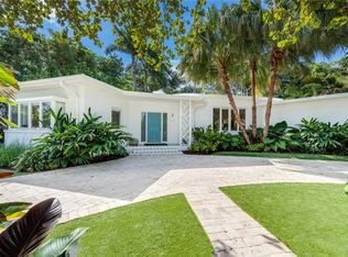 424 E San Marino Dr, Miami Beach, FL 33139