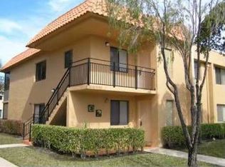 320 Racquet Club Rd APT 201, Fort Lauderdale, FL 33326