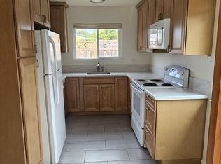 2400 Capitola Rd #B, Santa Cruz, CA 95062