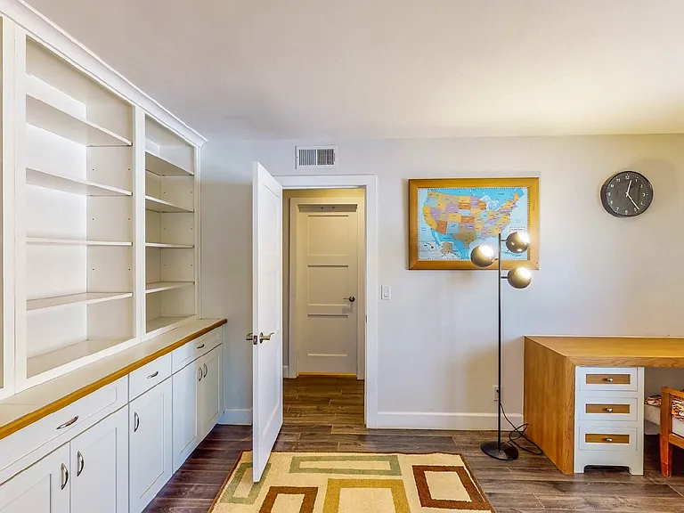 6543 Peachtree Ln — Photo 6
