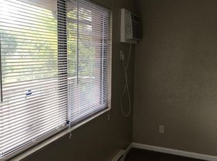 647 Vicksburg Dr, Belleville, IL 62221