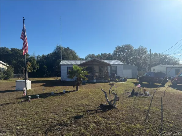 19849 SE 110th Ave, Inglis, FL 34449