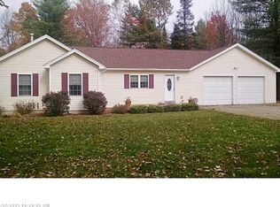 123 Mooselook Ln, Farmington, ME 04938