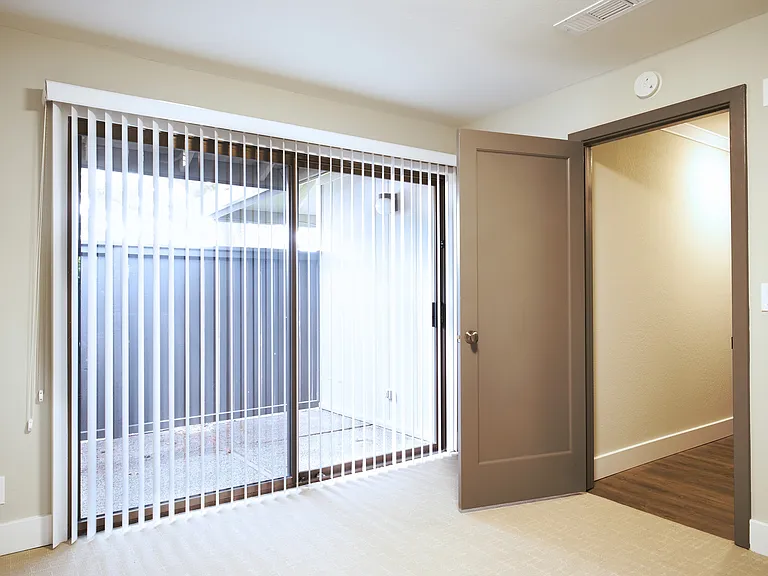DP5 3BR newbedroomFIX small