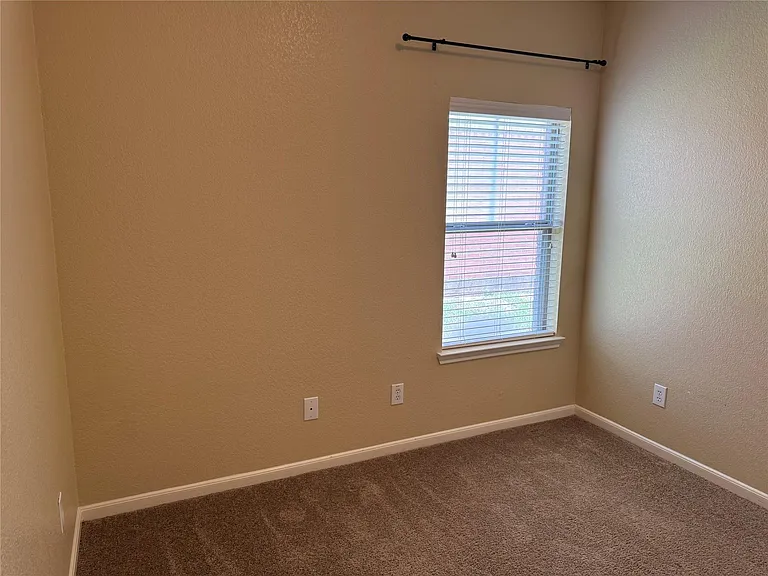 21307 Springbrook Hollow Ct — Photo 19