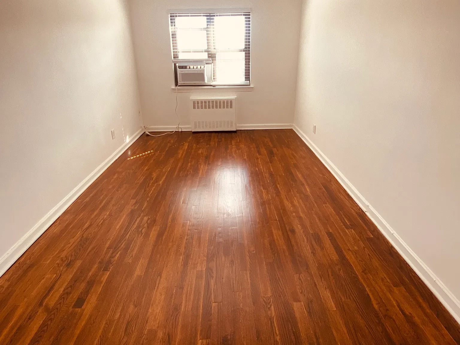 3 bed, $1,000 — Photo 1