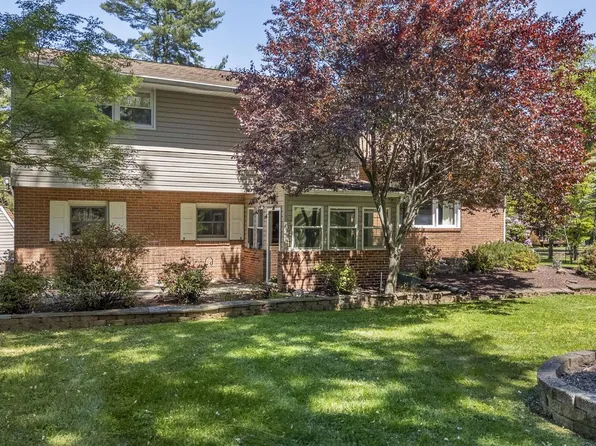 1253 Surrey Rd, West Chester, PA 19382