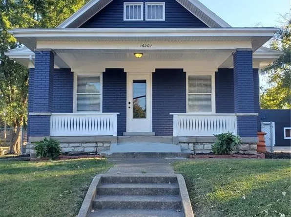 16201 E 23rd St S, Independence, MO 64055