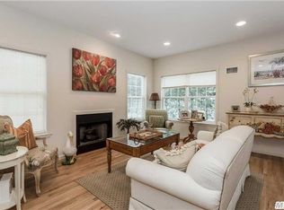 9 Terrace Ln #2, Patchogue, NY 11772