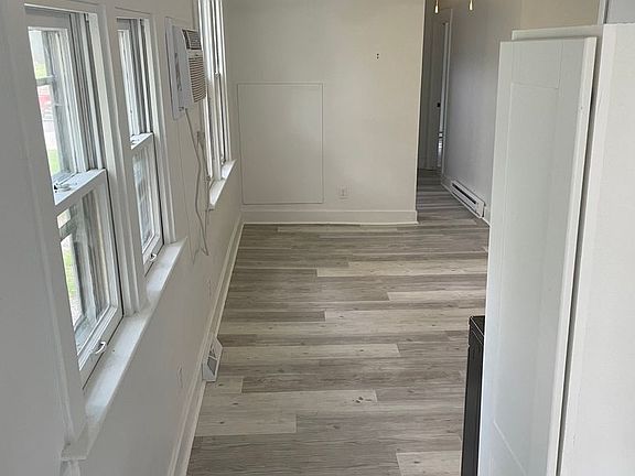 4th image of 1332 21st St #1