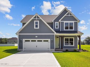 942 Appaloosa Trl, Grimesland, NC 27837