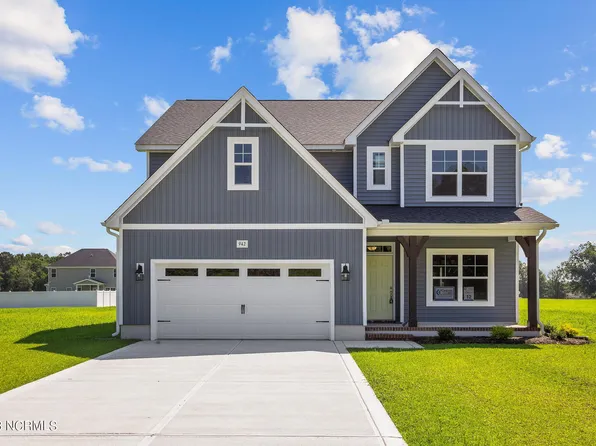 942 Appaloosa Trail, Grimesland, NC 27837