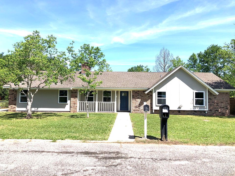 1st image of 15314 Christopher Dr