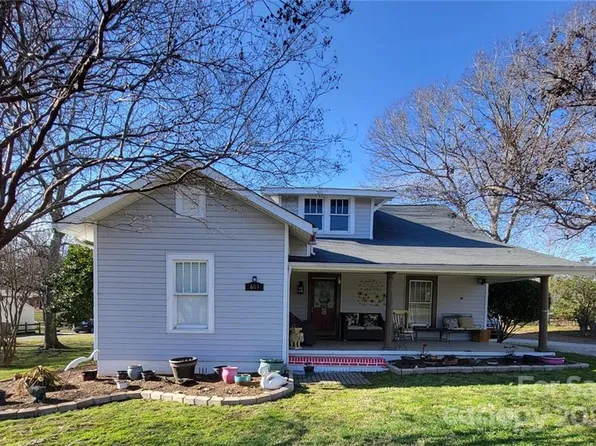 601 Olive Branch St, Marshville, NC 28103
