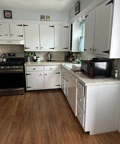 260 W Olive St — Photo 2