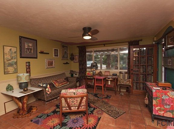 3rd image of 69 River Dr